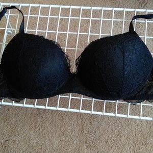 Victoria's Secret Dream Angels padded no wire black bra in 36 C